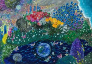 色とりどりの花に囲まれた庭に蝶が舞い、紫の水晶と花々、夜空のような泉に地球が浮かび映る幻想的な絵